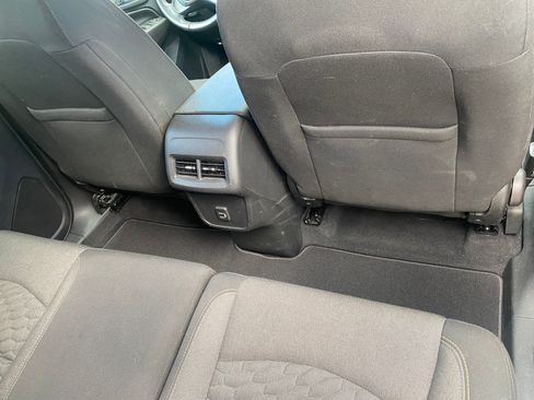 Used 2019 Chevrolet Equinox LT FWD image 13