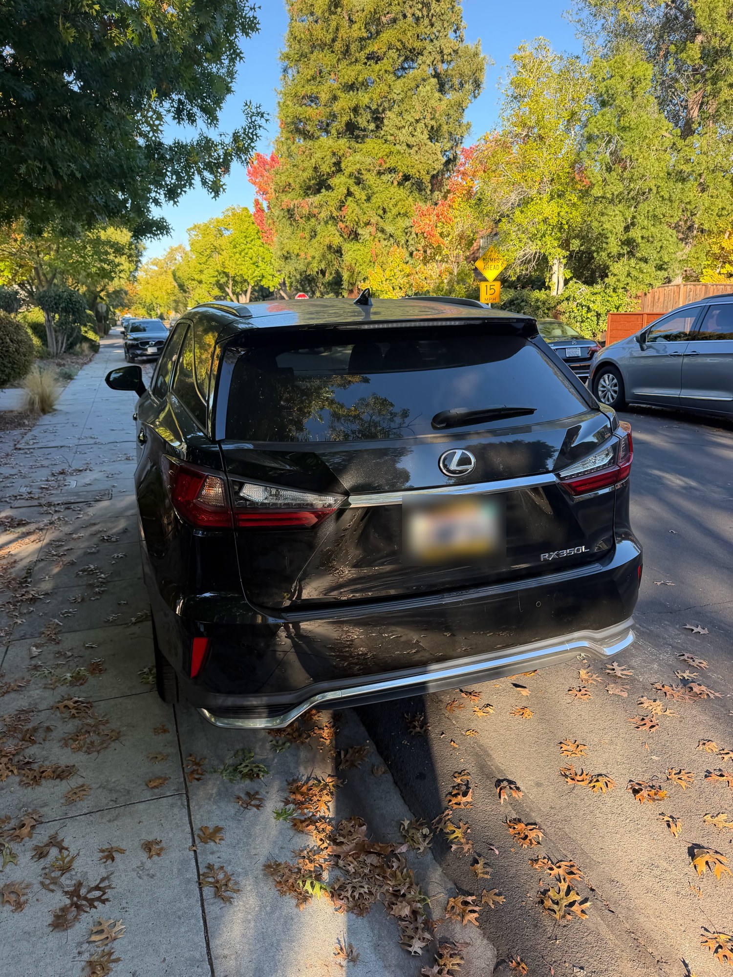 Used 2021 Lexus RX 350L FWD w/ Premium Package image 2