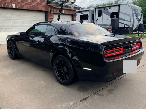 Used 2023 Dodge Challenger SRT Hellcat image 4