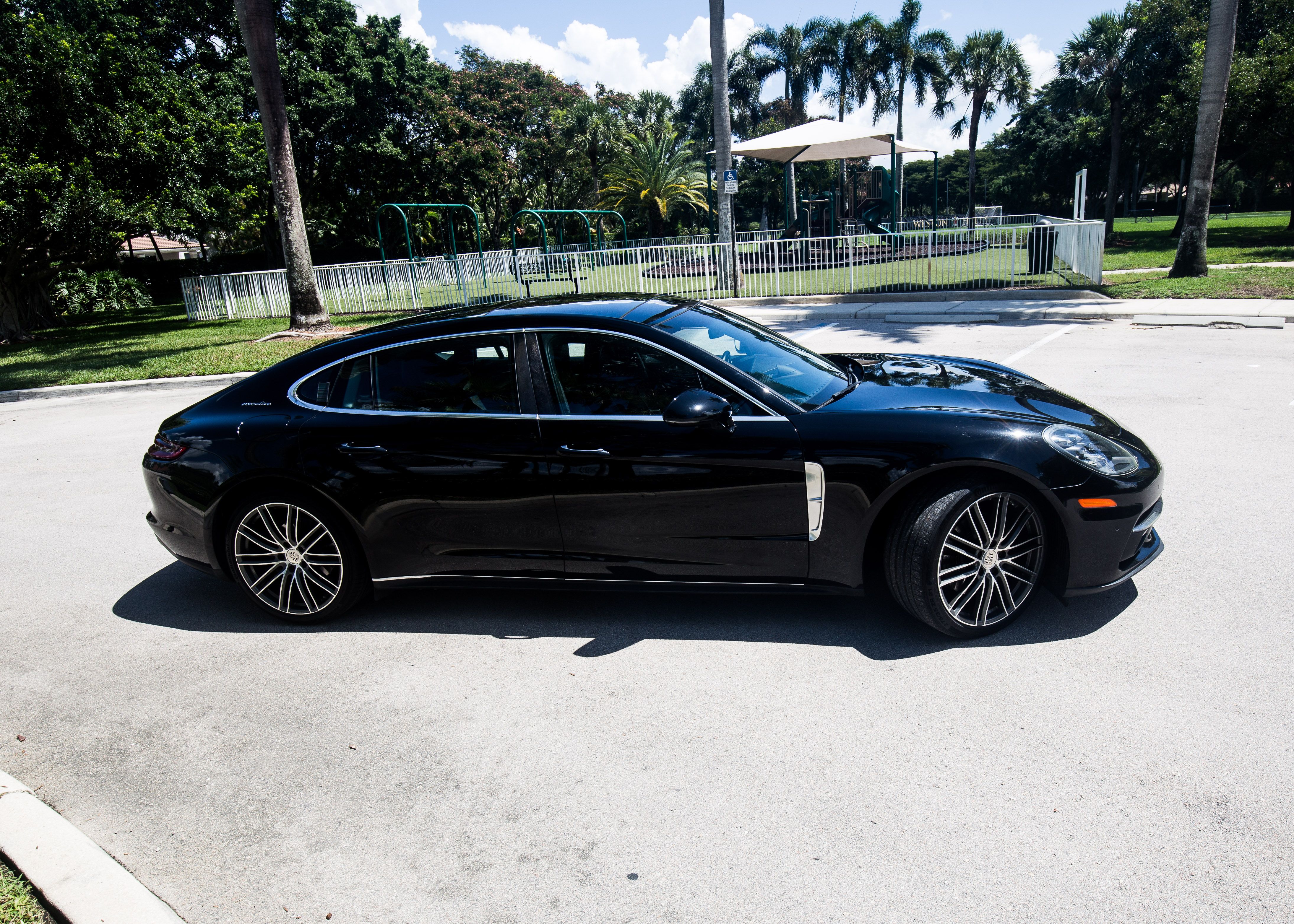 Used 2018 Porsche Panamera 4S Executive AWD/4WD image 12