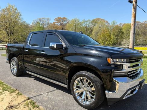 Used 2020 Chevrolet Silverado 1500 LTZ w/ LTZ Plus Package image 5