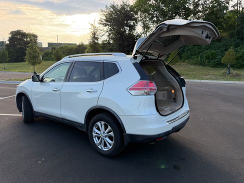 Used 2015 Nissan Rogue SV FWD image 8