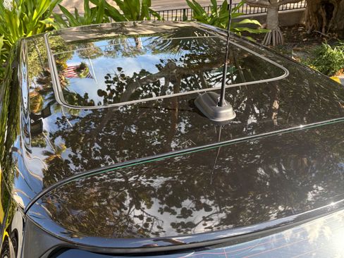 Used 2021 MINI Cooper 4-Door Hardtop image 11