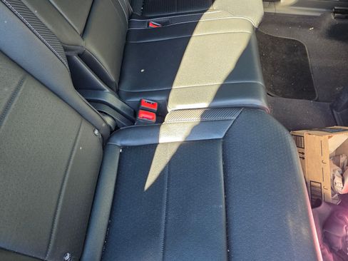 Used 2021 Volkswagen Atlas Cross Sport SE w/ Panoramic Sunroof Package image 10