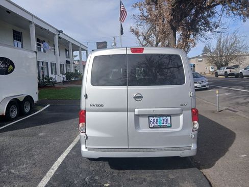 Used 2017 Nissan NV200 SV w/ Technology Package image 5