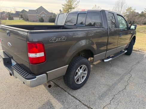 Used 2006 Ford F150 XLT image 2