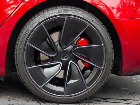 Used 2024 Tesla Model 3 Performance image 10