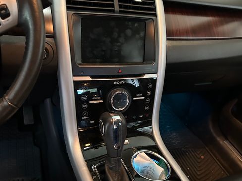 Used 2014 Ford Edge Limited w/ Driver Entry Package AWD/4WD image 5