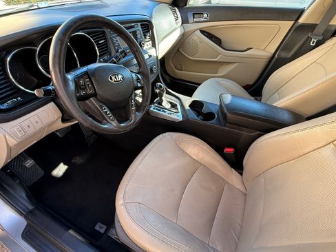 Used 2013 Kia Optima EX w/ Premium Pkg image 10