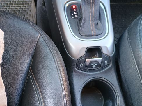 Used 2018 Jeep Compass Latitude w/ Popular Equipment Group AWD/4WD image 23