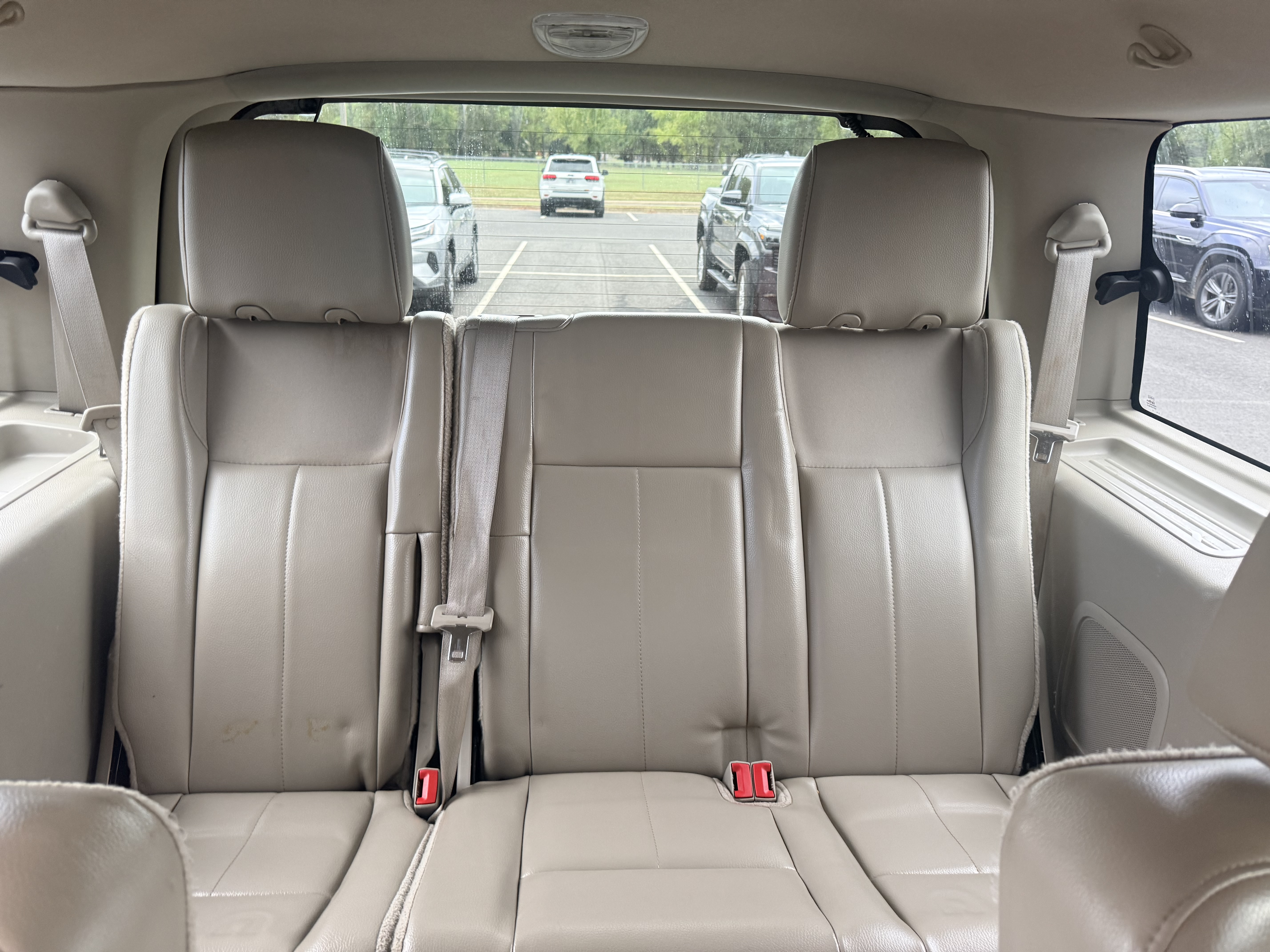 Used 2013 Ford Expedition Limited RWD image 12