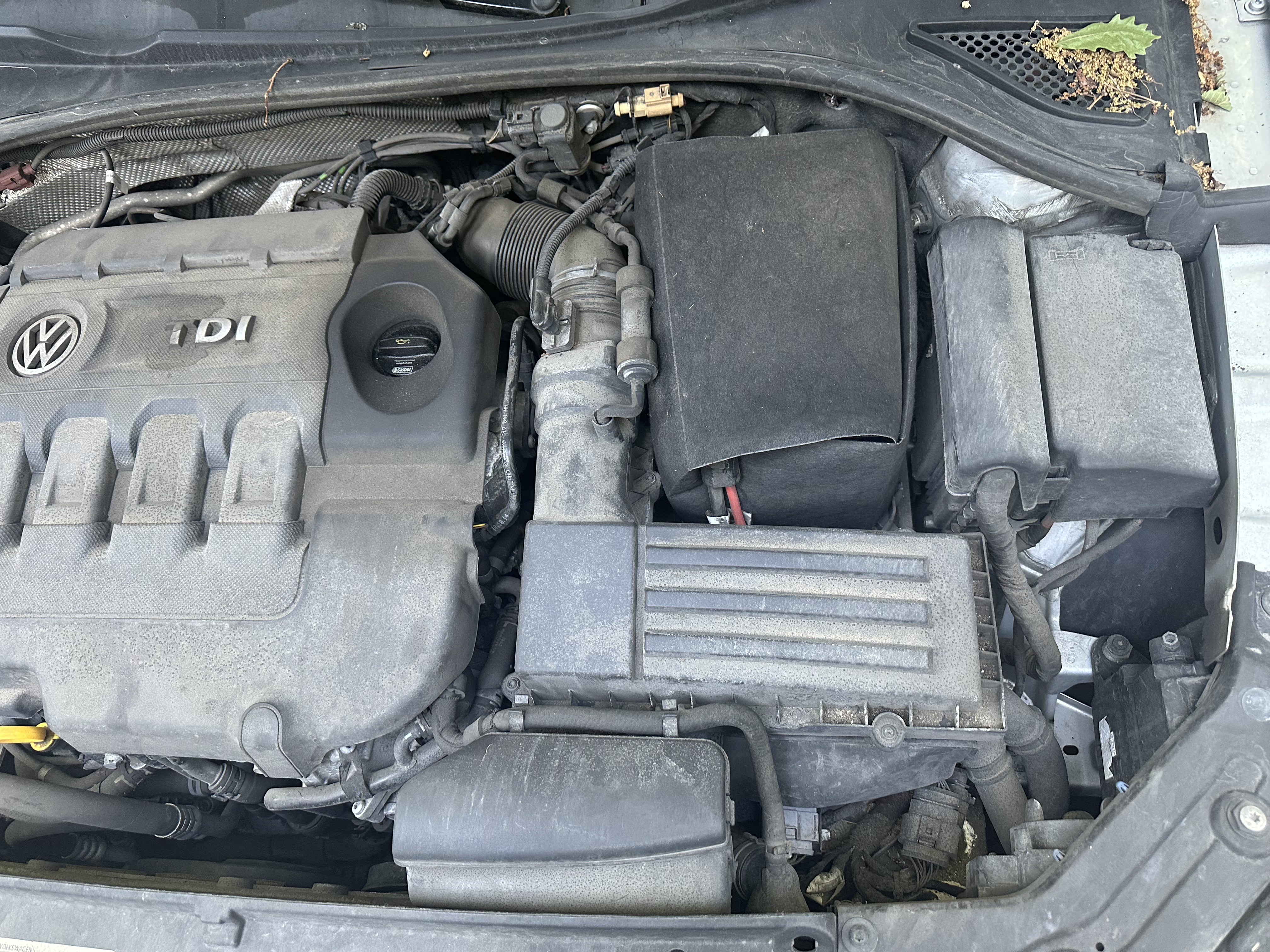 Used 2015 Volkswagen Passat TDI SE FWD image 27