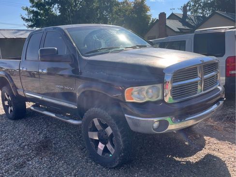Used 2005 Dodge Ram 2500 Truck SLT image 12