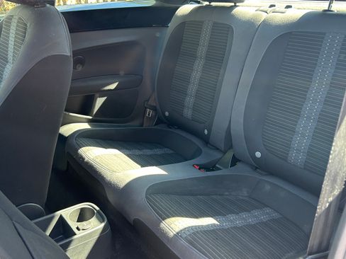 Used 2012 Volkswagen Beetle Turbo image 10