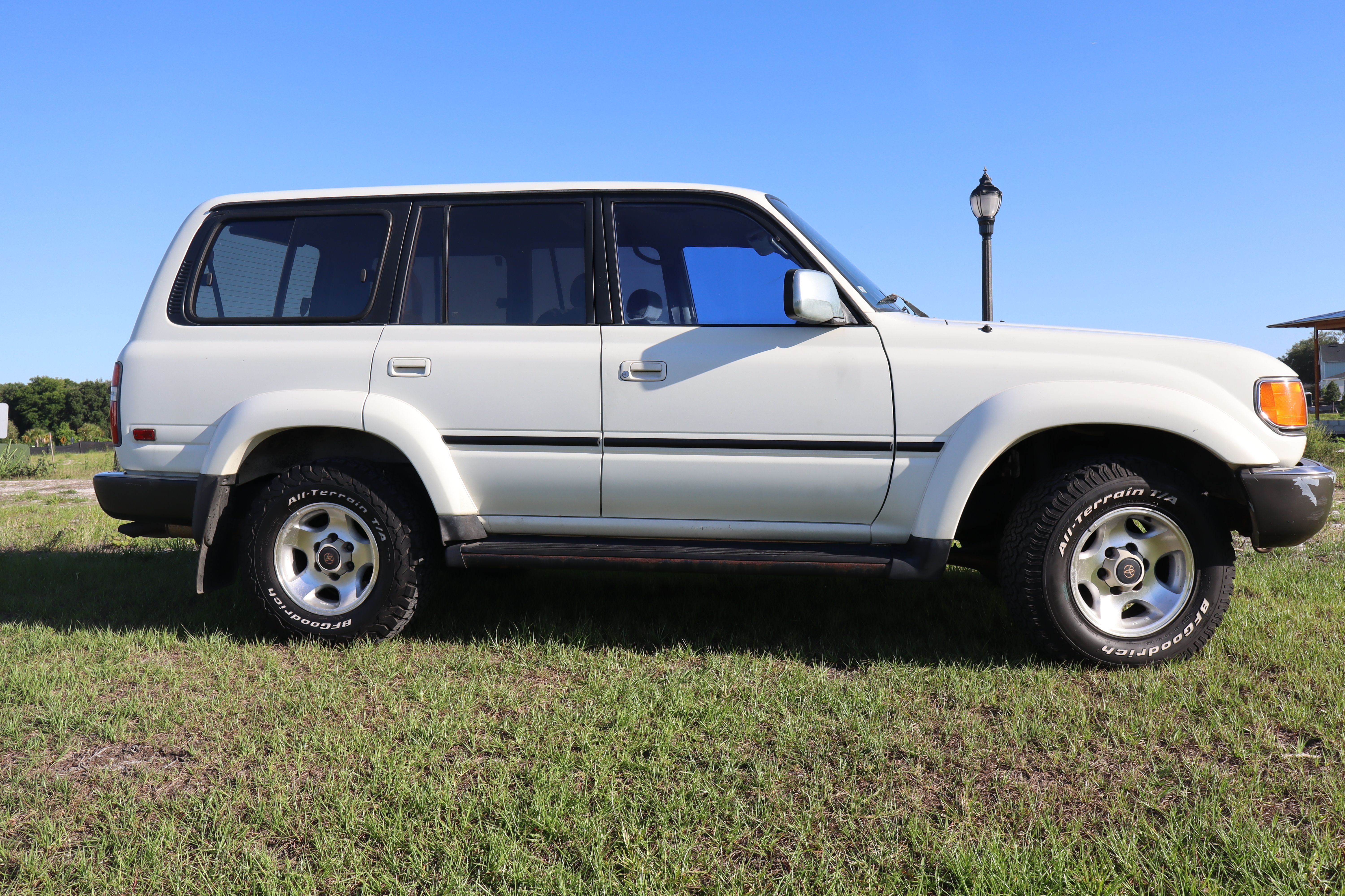 Used 1993 Toyota Land Cruiser AWD/4WD image 1