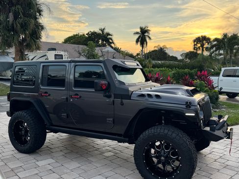 Used 2016 Jeep Wrangler Unlimited Sport w/ Quick Order Package 24S image 9