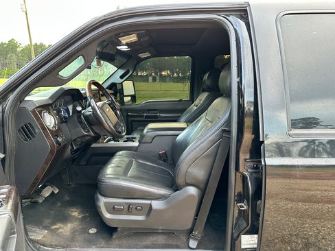 Used 2016 Ford F250 Platinum w/ FX4 Off-Road Package AWD/4WD image 17
