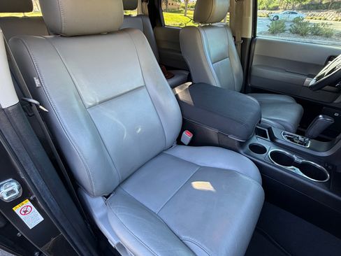 Used 2019 Toyota Sequoia Limited w/ Safety & Convenience Package AWD/4WD image 11