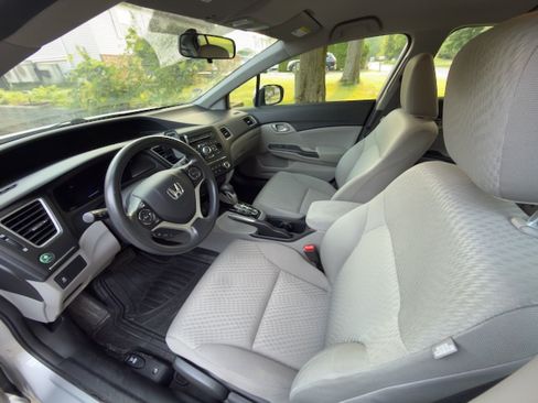 Used 2015 Honda Civic LX image 2