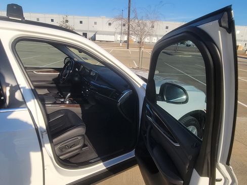 Used 2016 BMW X5 xDrive35i image 9