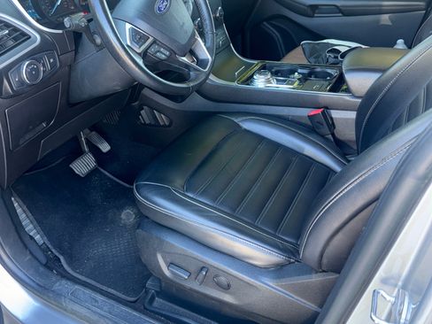 Used 2020 Ford Edge SEL FWD image 4