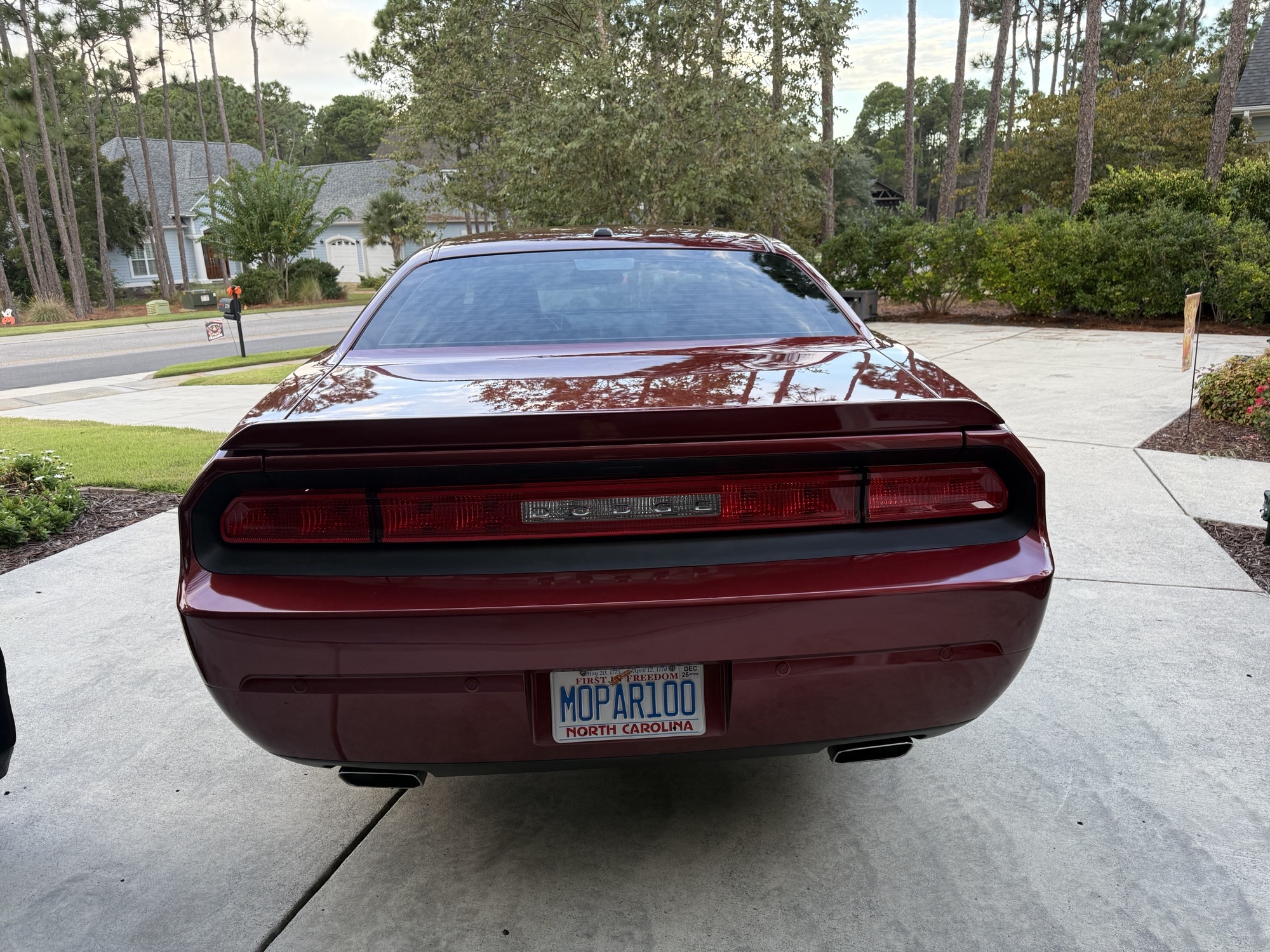 Used 2014 Dodge Challenger R/T RWD image 6