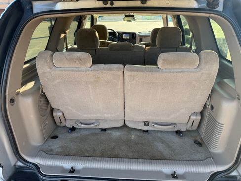 Used 2005 Chevrolet Tahoe 4WD image 12