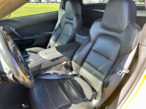 Used 2013 Chevrolet Corvette Coupe w/ 3LT Preferred Equipment Group image 16