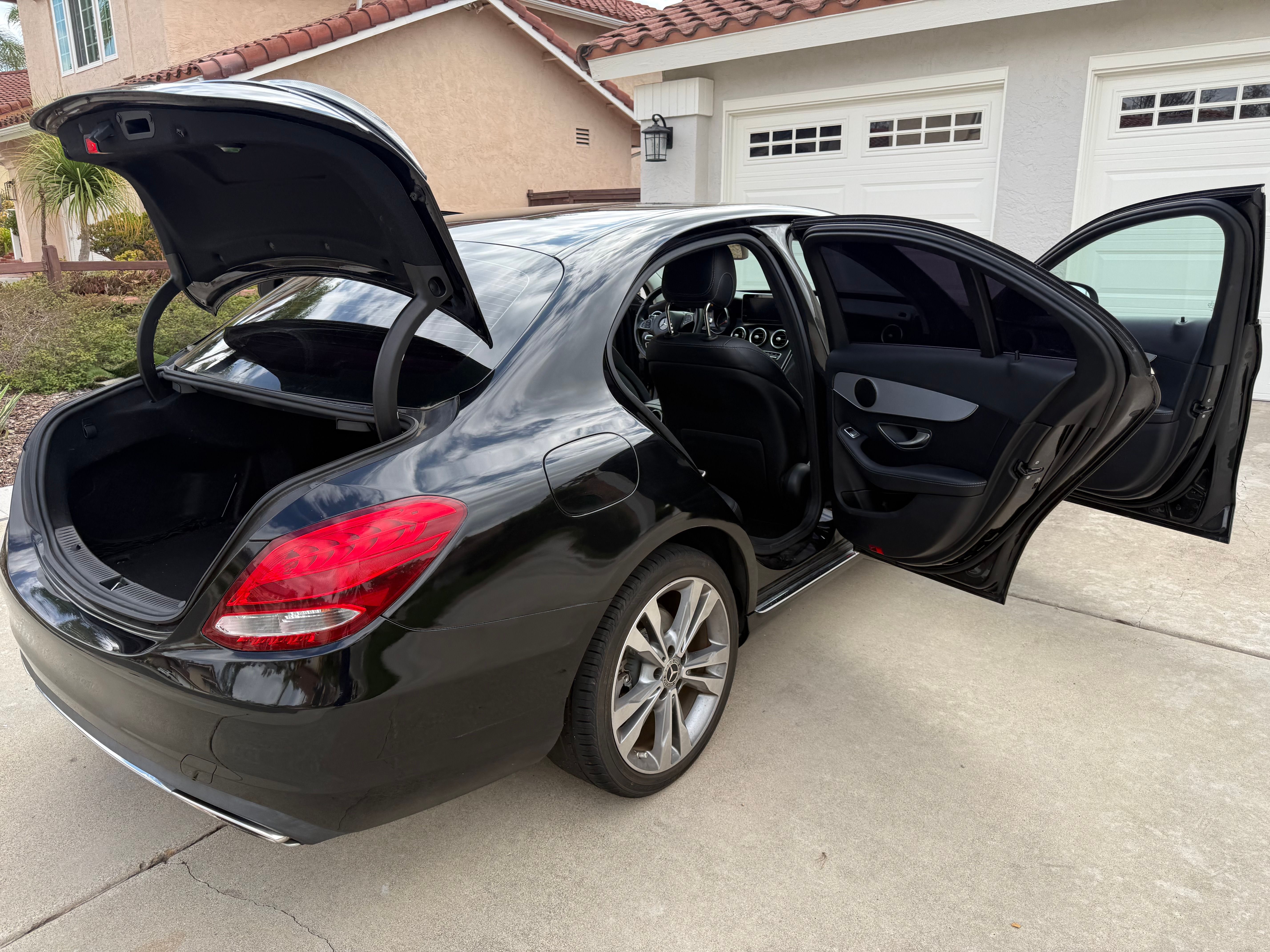 Used 2018 Mercedes-Benz C 300 Sedan image 17