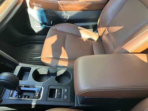 Used 2019 Subaru Outback 3.6R Touring w/ Popular Package #3A image 5