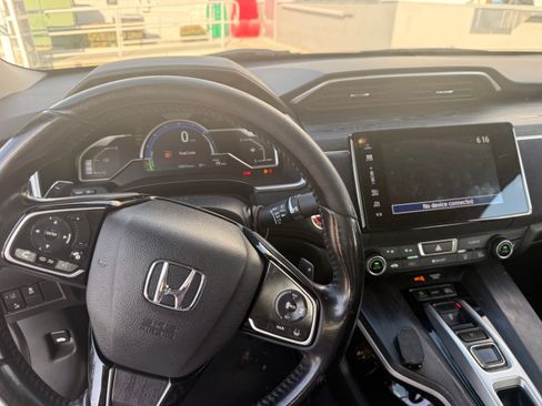 Used 2018 Honda Clarity Touring image 7