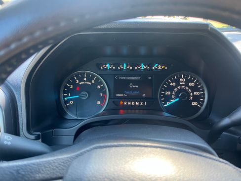 Used 2018 Ford F150 XLT w/ Equipment Group 301A Mid image 5