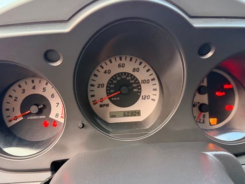 Used 2004 Nissan Xterra XE image 9