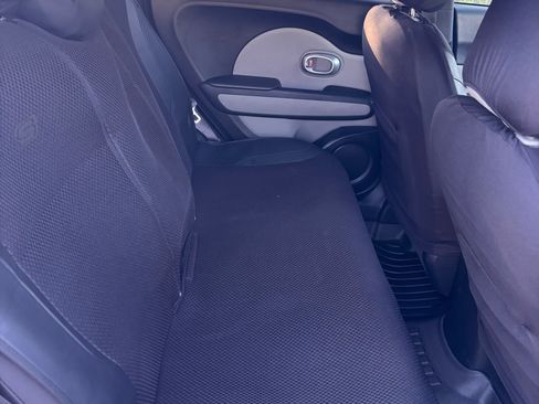 Used 2016 Kia Soul FWD image 15