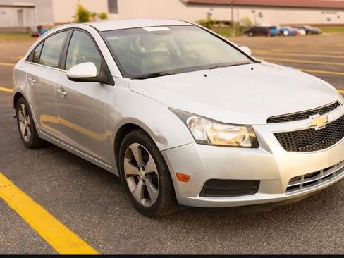Used 2011 Chevrolet Cruze LT FWD image 1