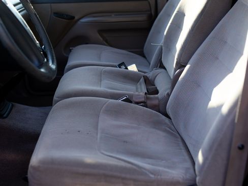 Used 1996 Ford F350 2WD Crew Cab image 17