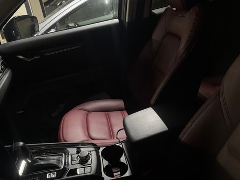 Used 2025 MAZDA CX-5 Carbon Edition image 6