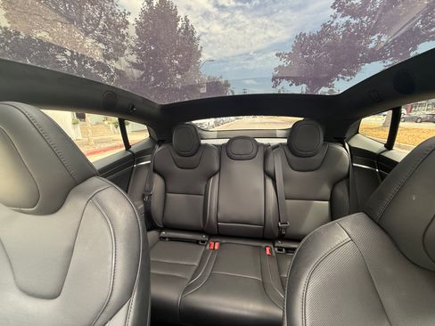 Used 2024 Tesla Model S Plaid AWD/4WD image 10