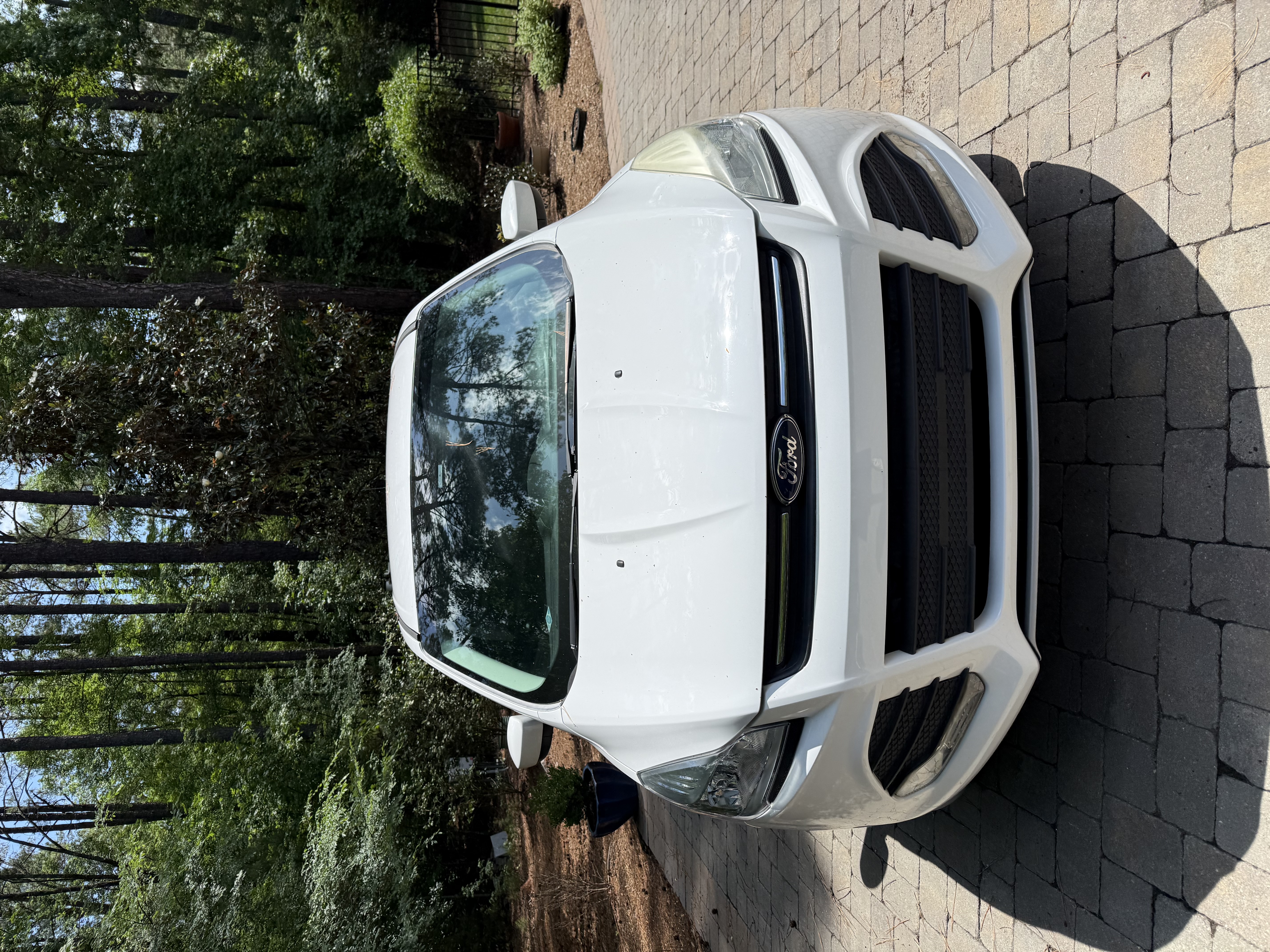 Used 2016 Ford Escape SE AWD/4WD image 1