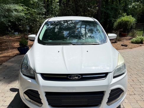 Used 2016 Ford Escape SE AWD/4WD image 1