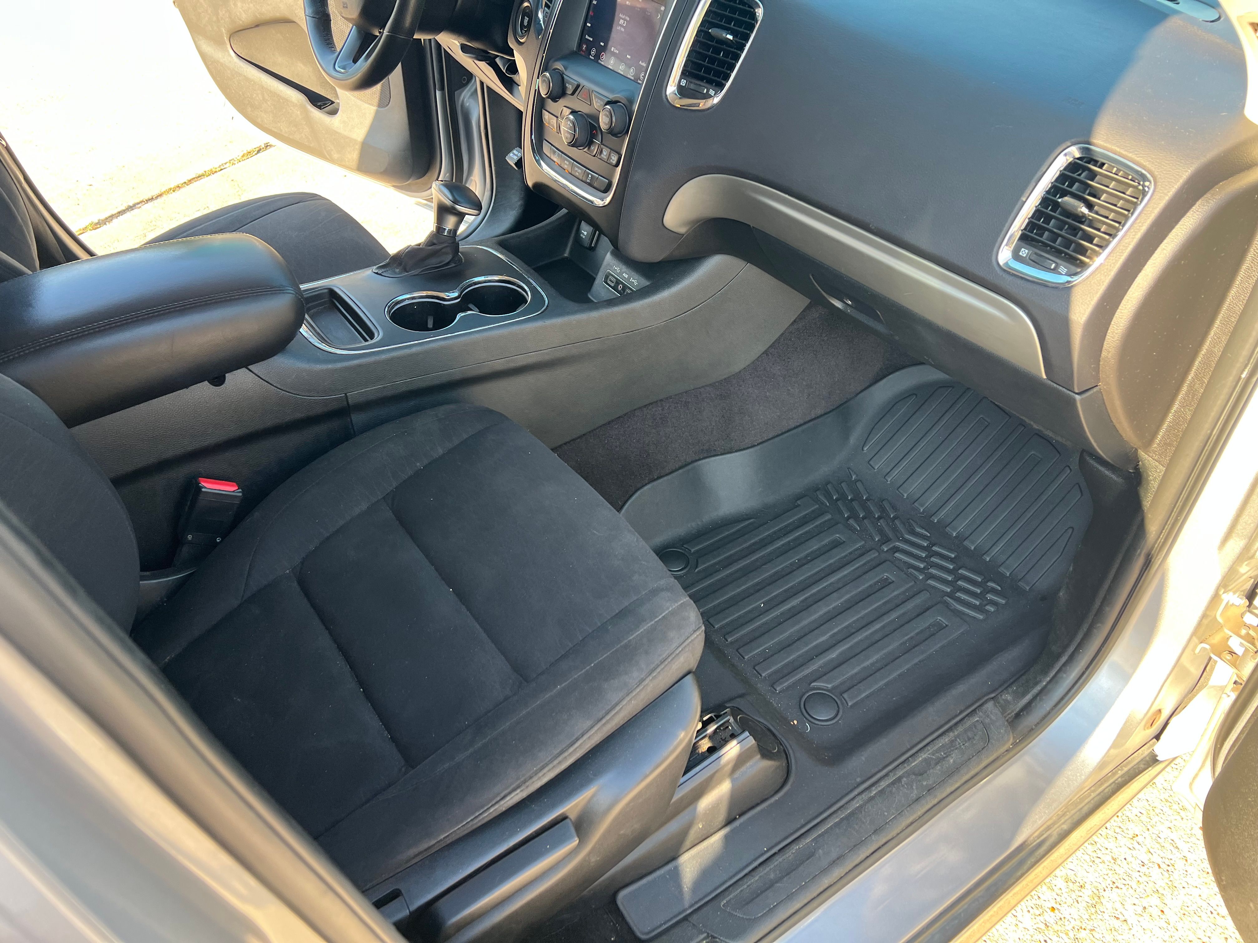 Used 2018 Dodge Durango SXT w/ 3rd Row Seating Group RWD image 12