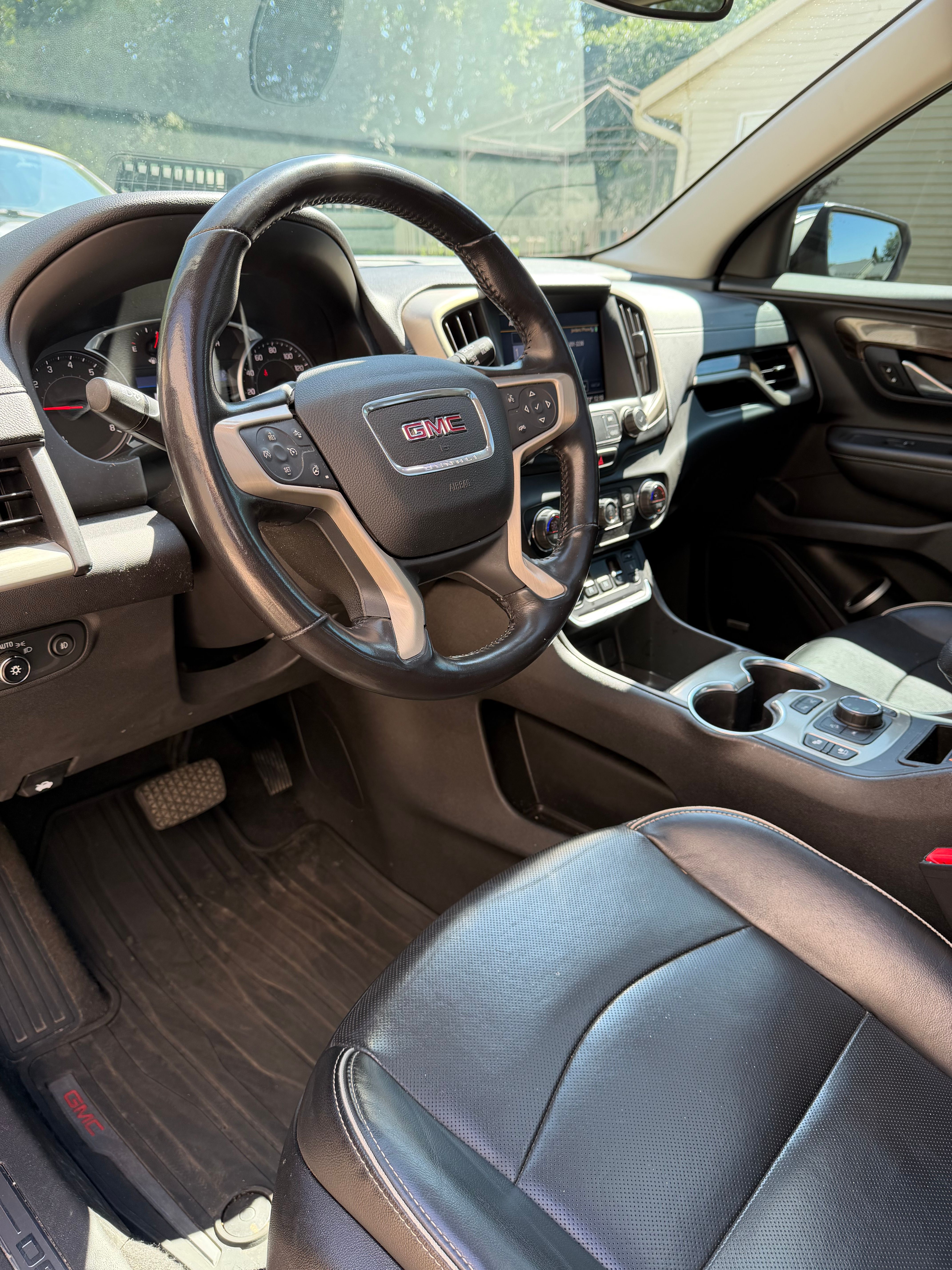 Used 2020 GMC Terrain Denali w/ GMC Pro Grade Package AWD/4WD image 16