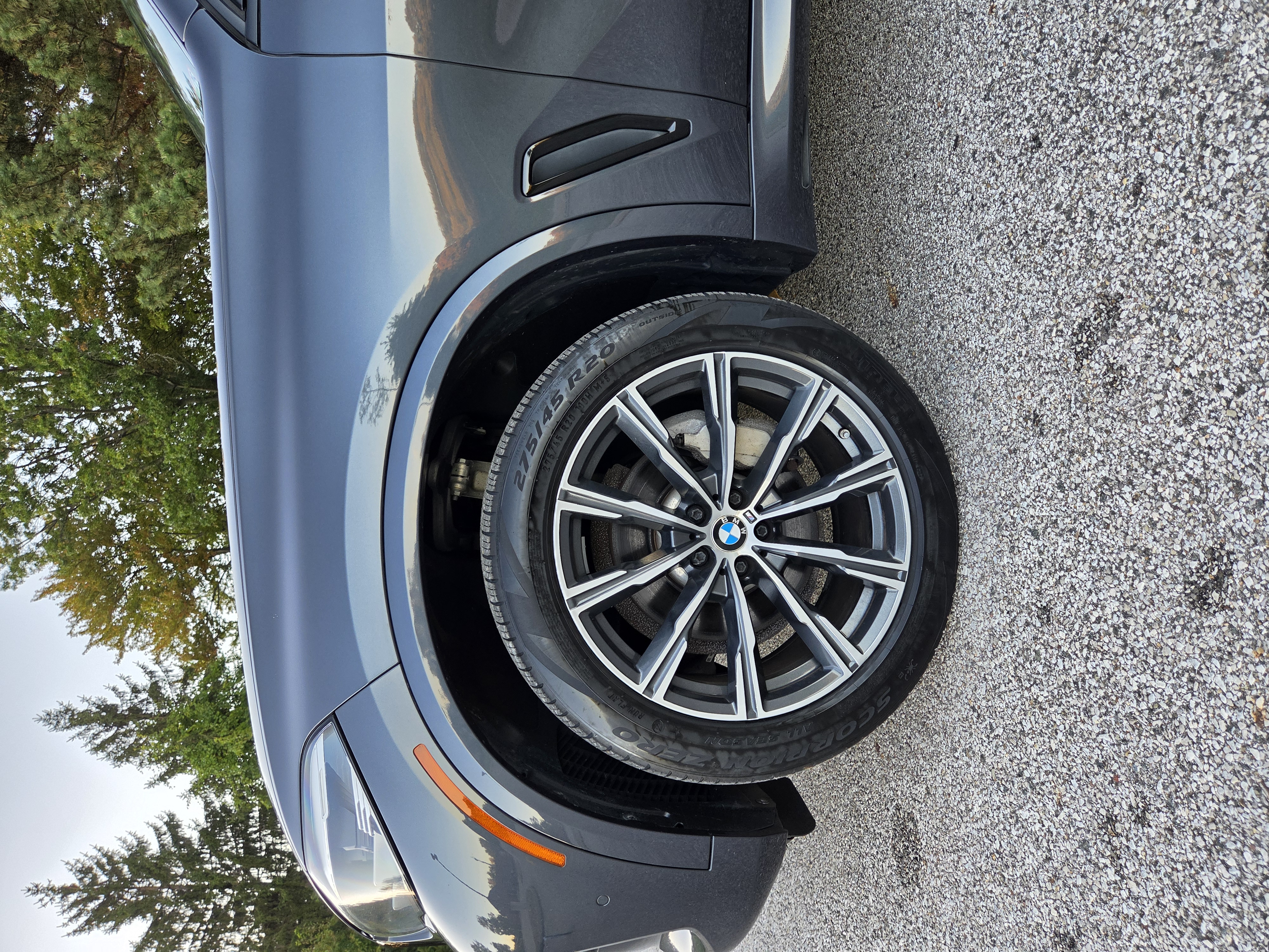 Used 2019 BMW X5 xDrive40i w/ M Sport Package AWD/4WD image 14