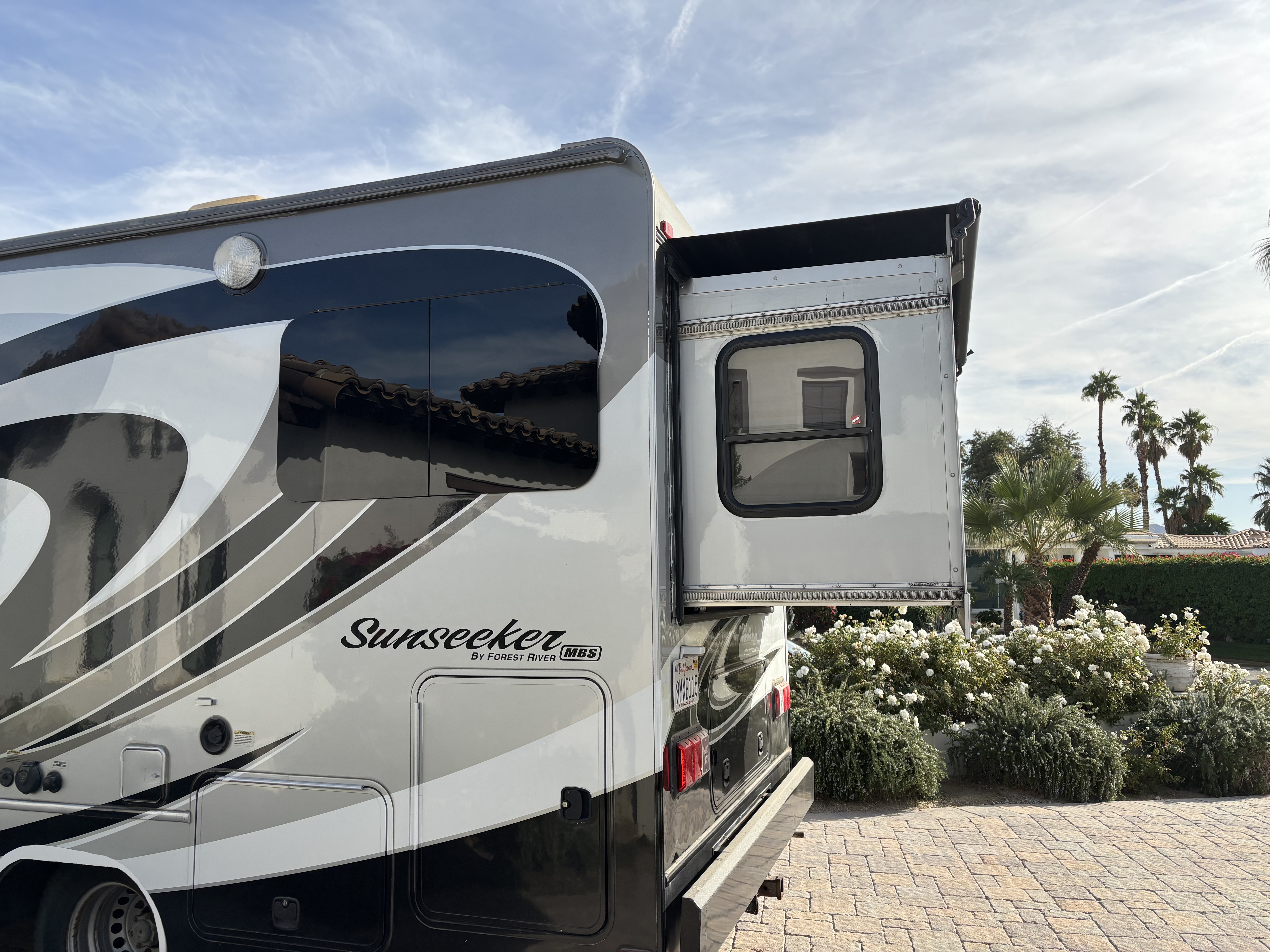 Used 2014 Mercedes-Benz Sprinter 3500 image 5