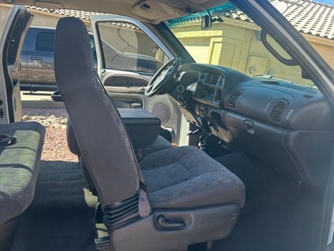 Used 1999 Dodge Ram 2500 Truck 4x4 Quad Cab image 8