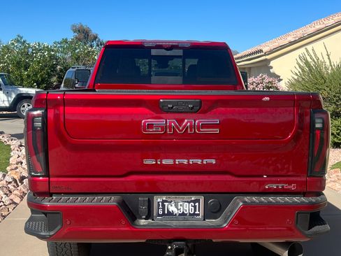 Used 2025 GMC Sierra 3500 AT4 w/ Technology Package image 4