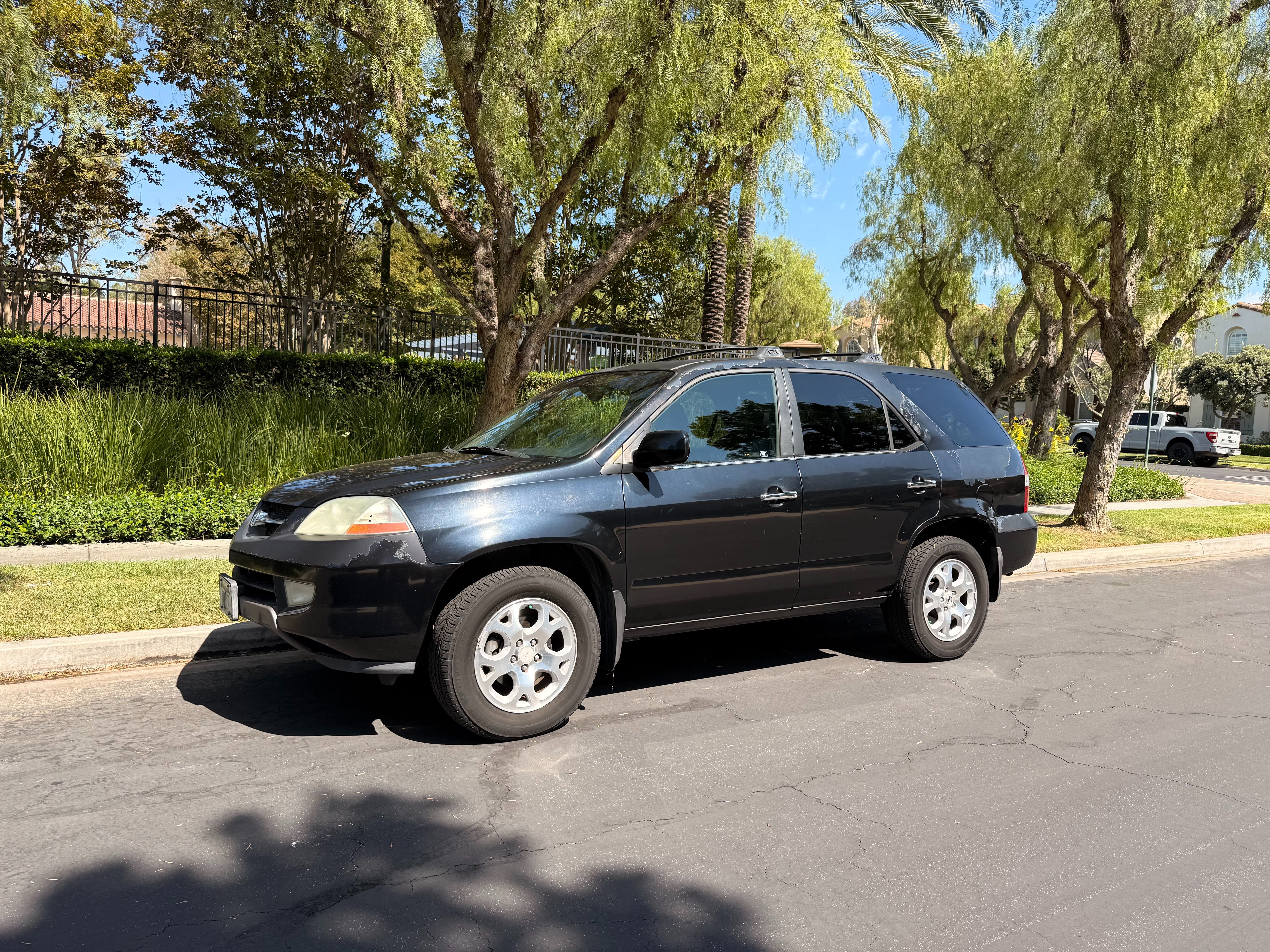 Used 2001 Acura MDX Touring AWD/4WD image 1