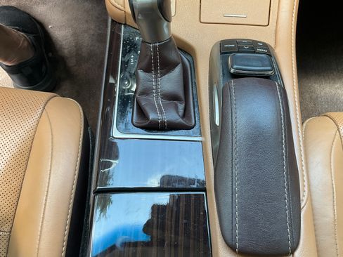 Used 2018 Lexus ES 300h FWD image 19