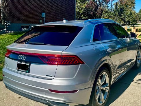 Used 2019 Audi Q8 Prestige AWD/4WD image 9