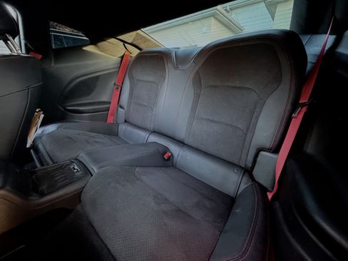 Used 2019 Chevrolet Camaro ZL1 image 30